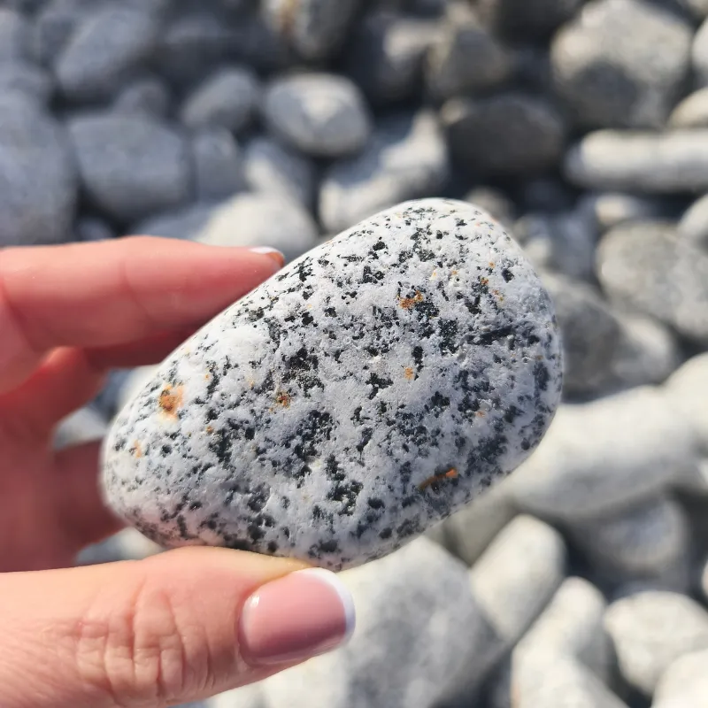 Otoczak dalmatyńczyk (Dalmatian Stone)